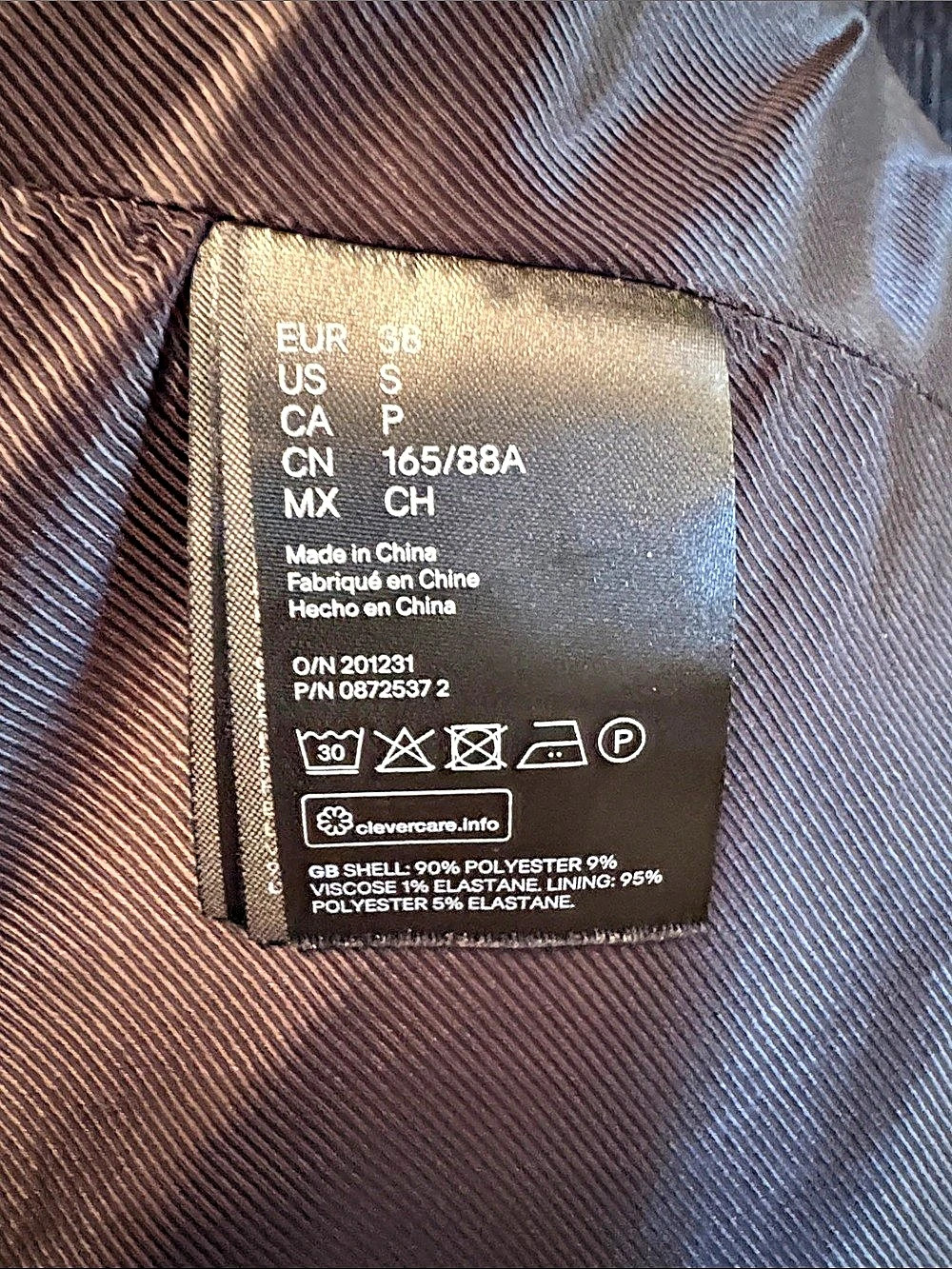 H&M Wrap Trench Coat in Black Size S. Chest is 18 inches across. Length 37in - Picture 10 of 10